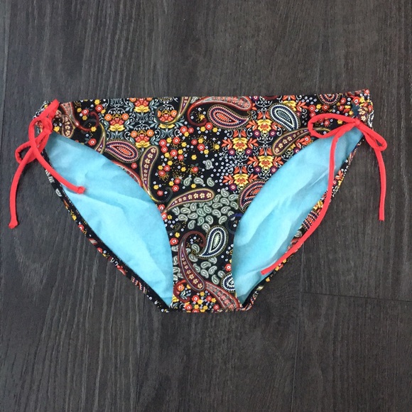 Athleta Other - Athleta Swim Bottoms